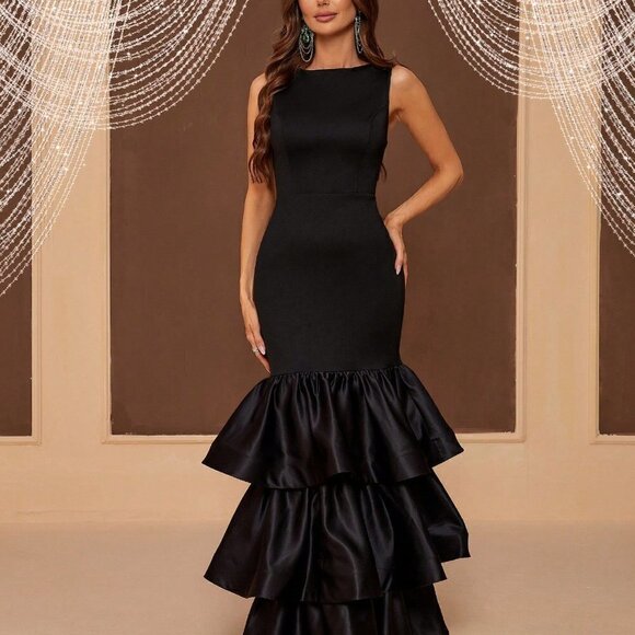 Black Preppy Womens Evening Dress With Tiered Hem And Patchwork Fabric - Picture 3 of 5